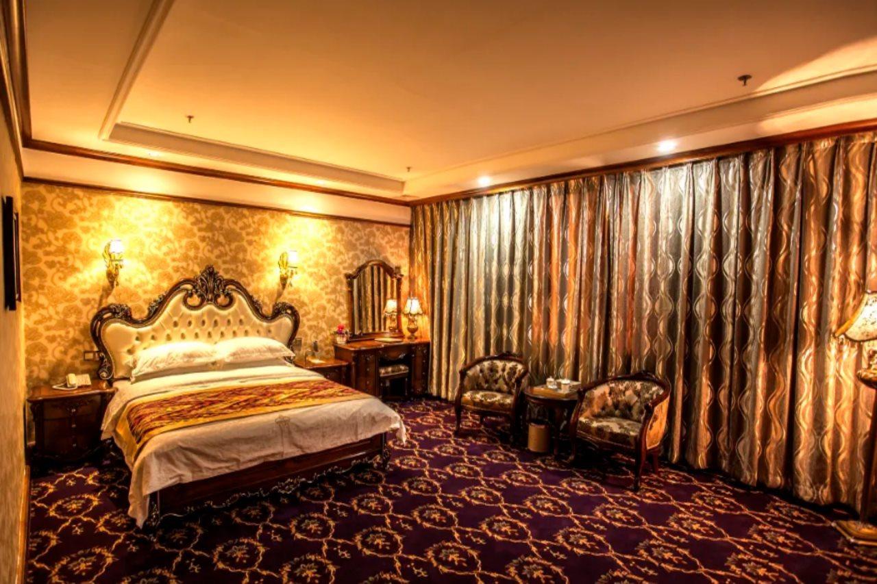 Nurlan Hotel 喀什 外观 照片