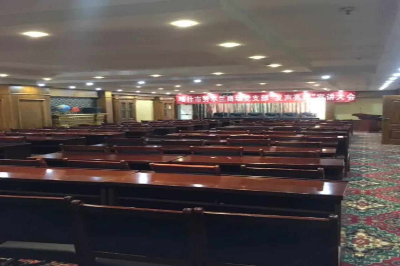 Nurlan Hotel 喀什 外观 照片