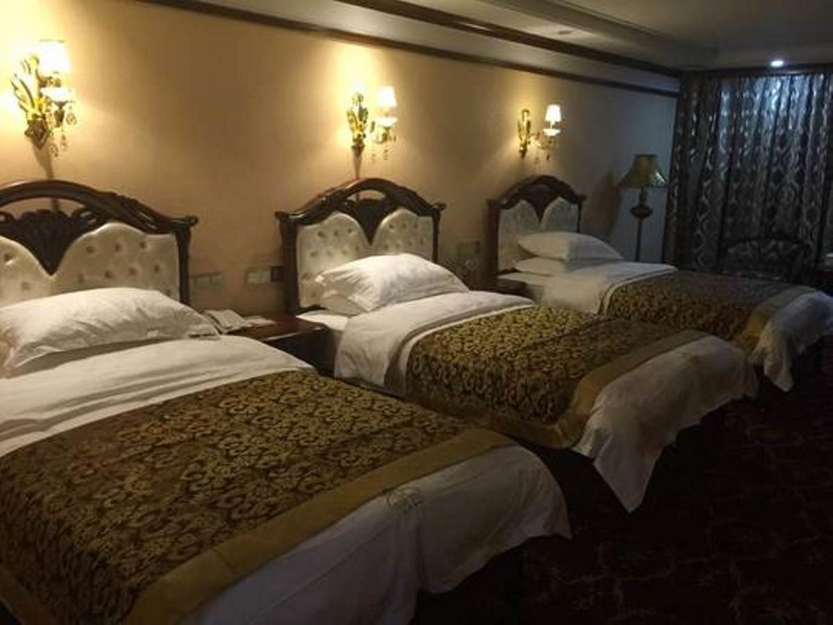 Nurlan Hotel 喀什 外观 照片